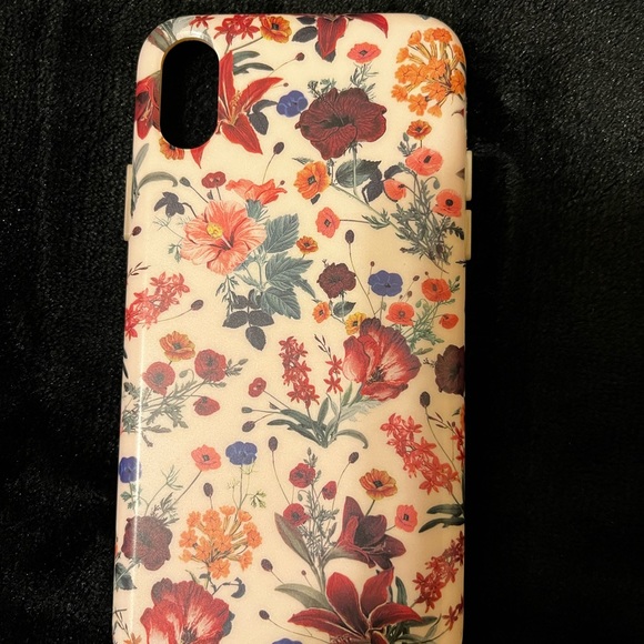USED Two Velvet Caviar IPhone XS/IPhone X cases - Picture 5 of 6